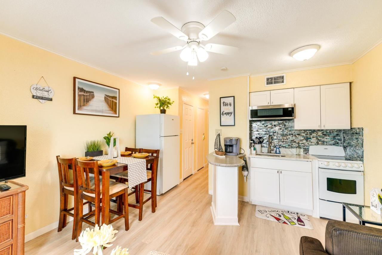 Apartment Beachfront With Pool Access! *